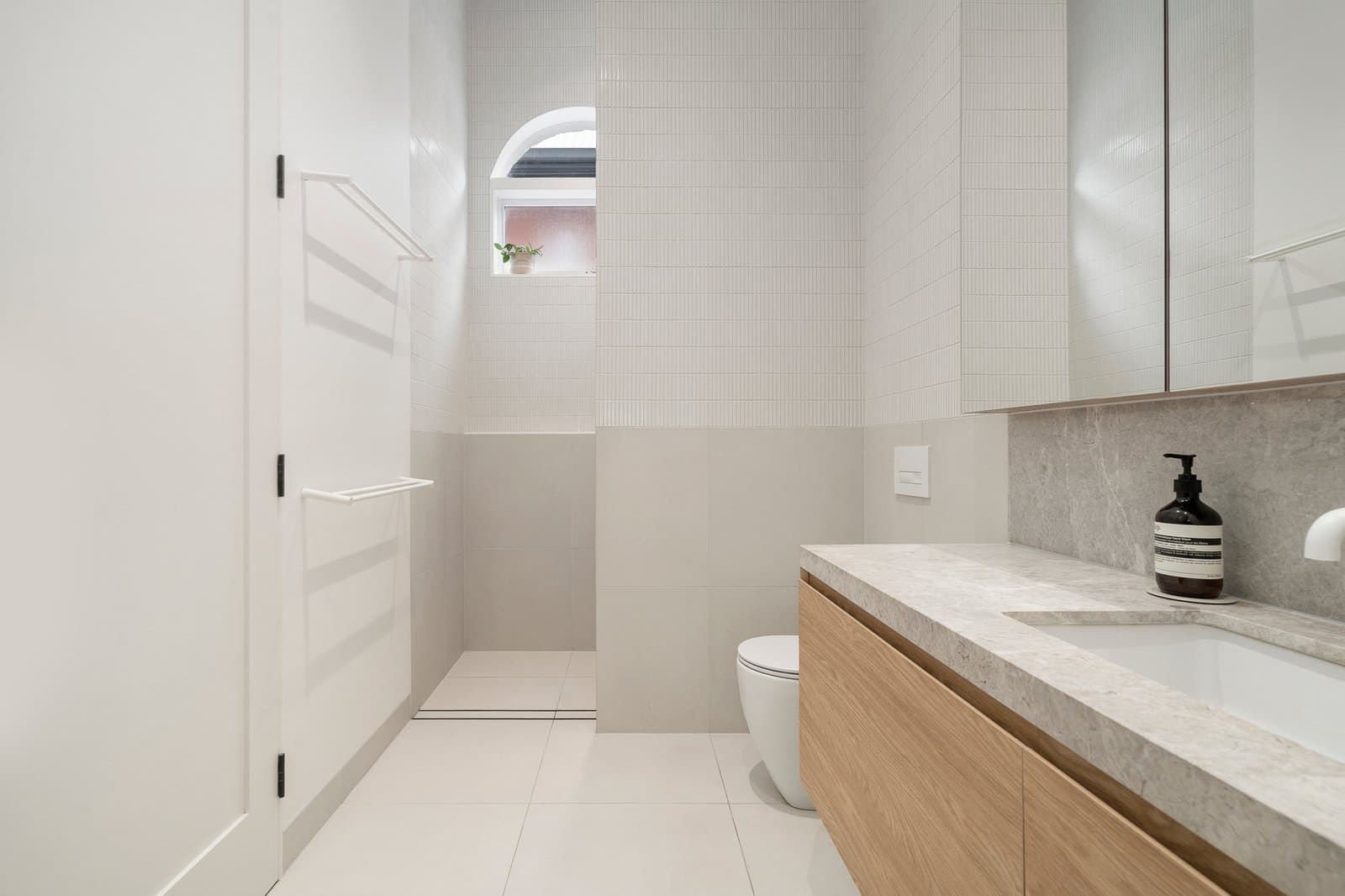 27 Caroline Street South, South Yarra - Thumbnail 8