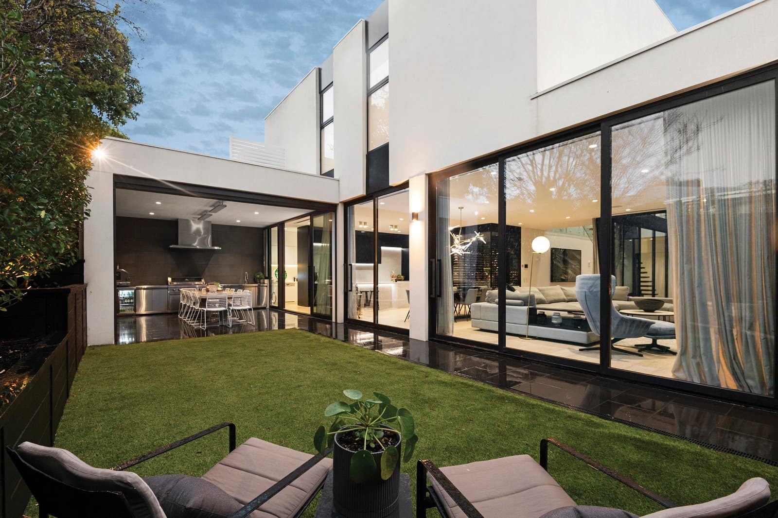 6 Acheron Street, Doncaster - Thumbnail 2