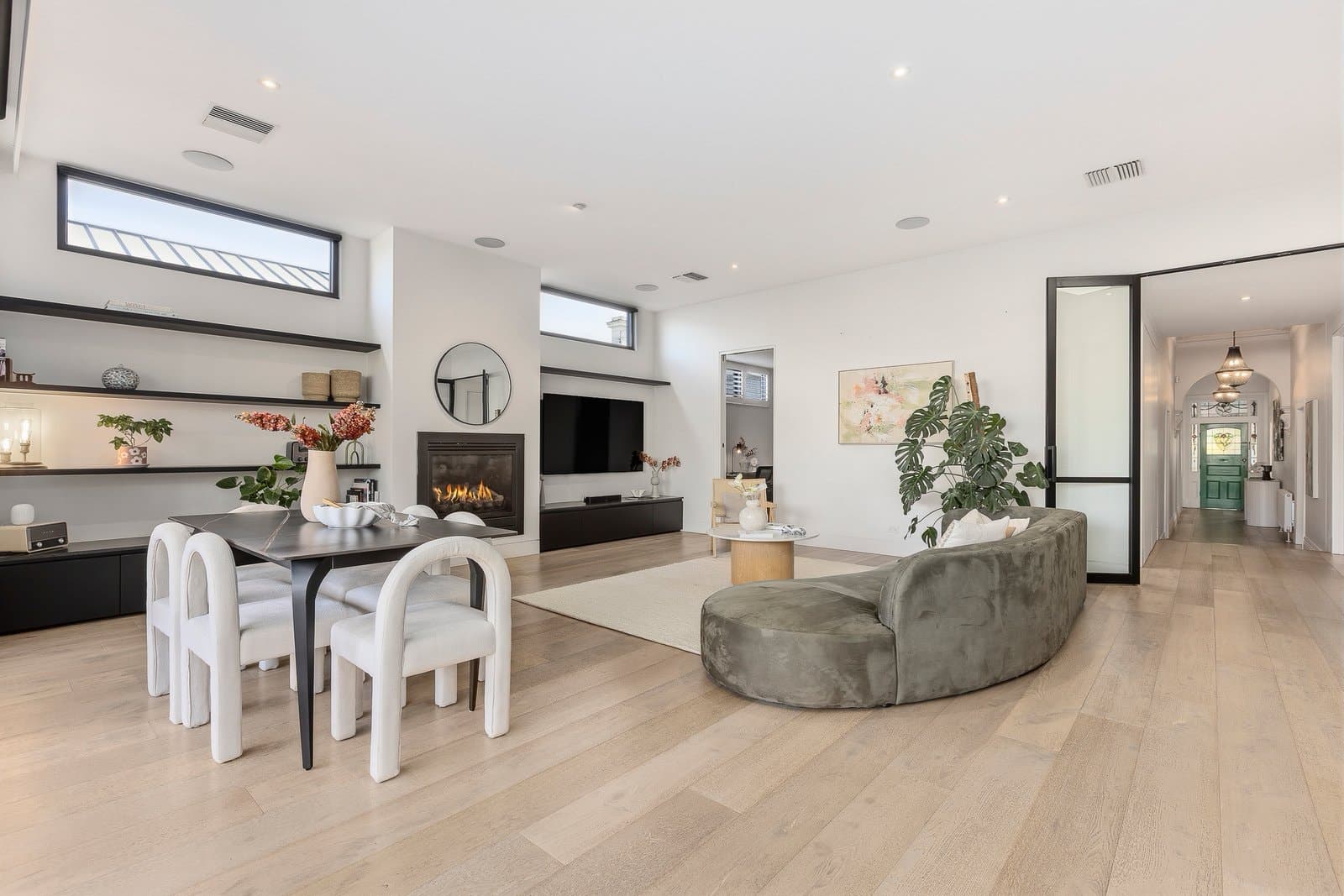 1 Long Street, Elsternwick - Thumbnail 2