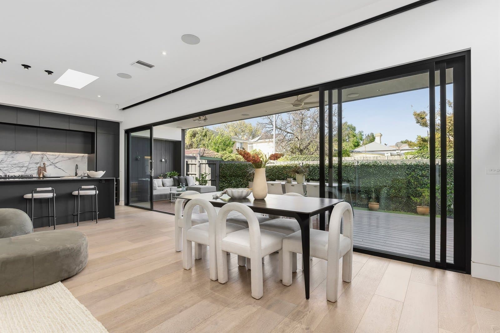 1 Long Street, Elsternwick - Thumbnail 4