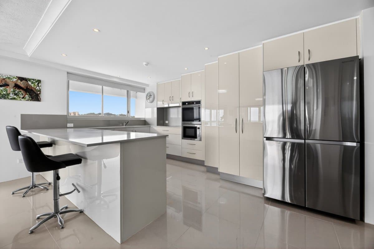 33/170-180 The Esplanade, Burleigh Heads QLD 4220, Burleigh Heads Property Image - Thumbnail 7