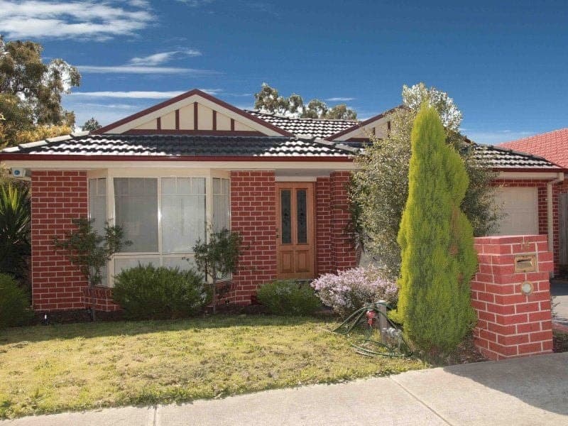 14 Jindabyne Avenue SOUTH MORANG, South Morang - Thumbnail 2