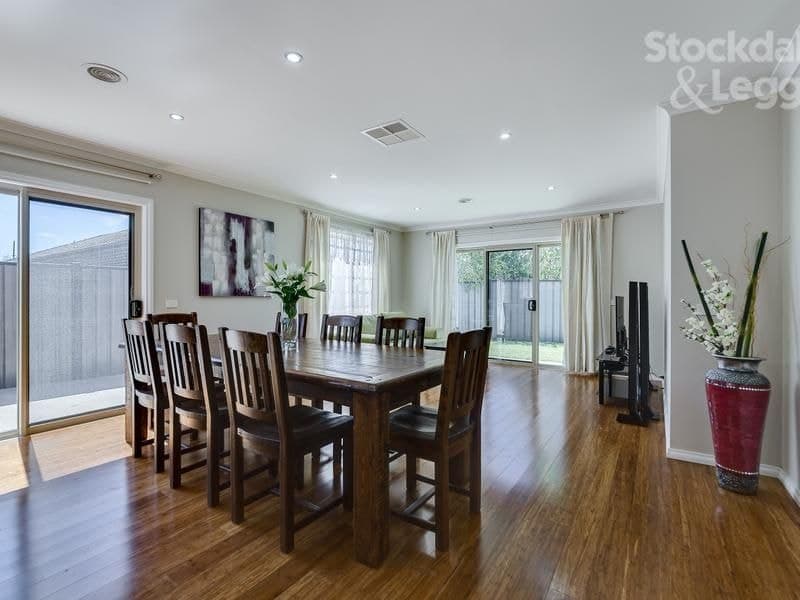 10 Howatt Place SOUTH MORANG, South Morang - Thumbnail 3