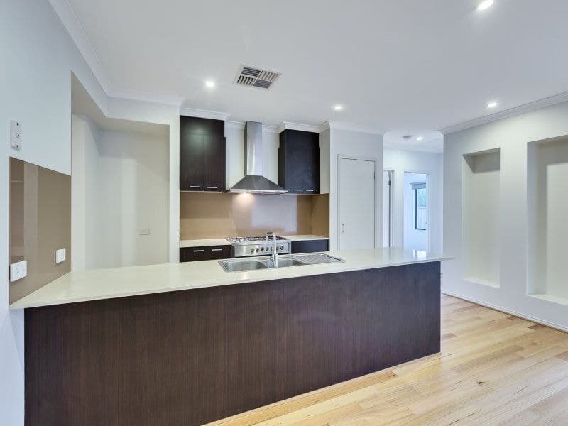 17 Panton Gap Drive SOUTH MORANG, South Morang - Thumbnail 8