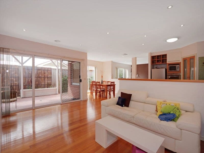 6 The Gums SOUTH MORANG VIC, South Morang - Thumbnail 3