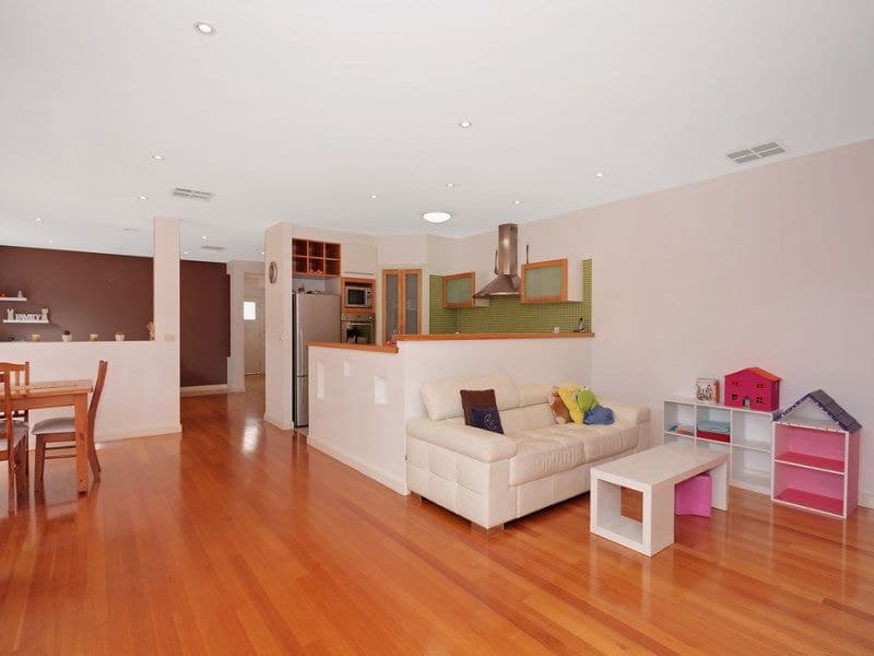 6 The Gums SOUTH MORANG VIC, South Morang - Thumbnail 4