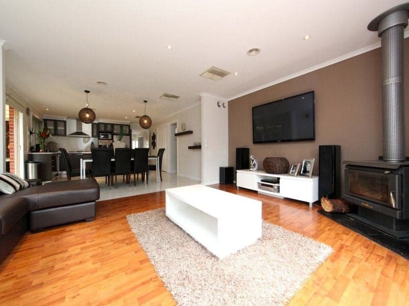 22 Jardier Terrace SOUTH MORANG, South Morang - Thumbnail 4