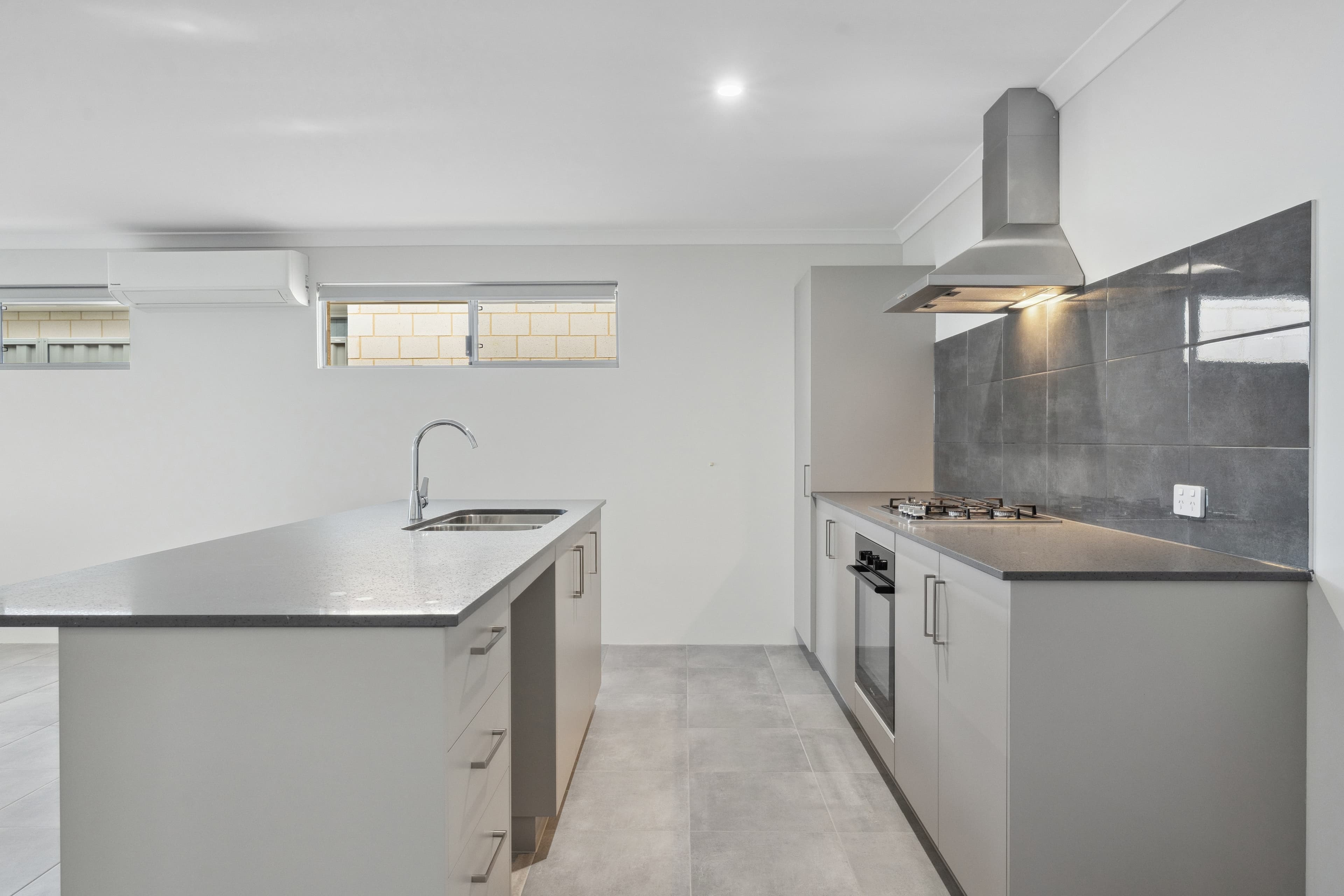 12 Gambier Grove, EGLINTON WA 6034, Eglinton - Thumbnail 3