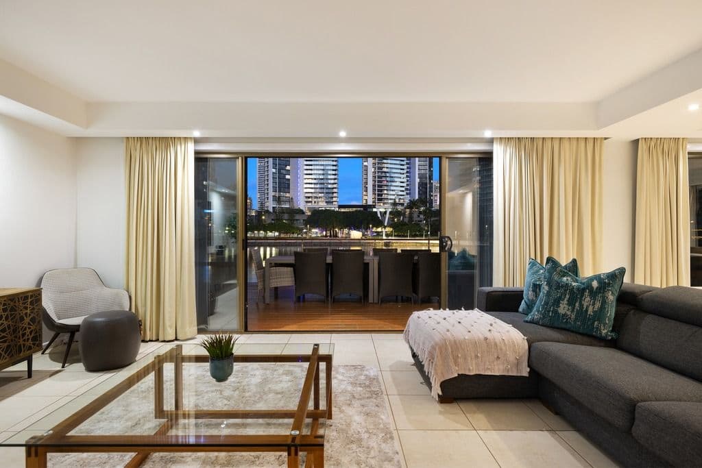 21 Tarcoola Crescent, Surfers Paradise QLD 4217, Surfers Paradise - Thumbnail 8