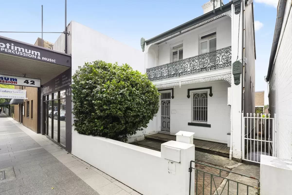 42 Burwood Road, Burwood - Thumbnail 2