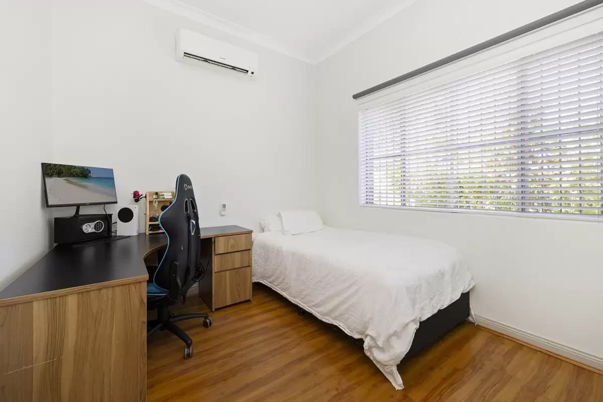 44 Minter Street, Canterbury - Thumbnail 3