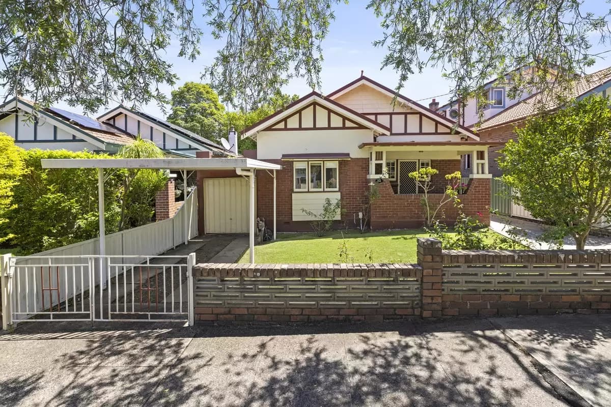 15 Austin Avenue, Croydon - Image 1