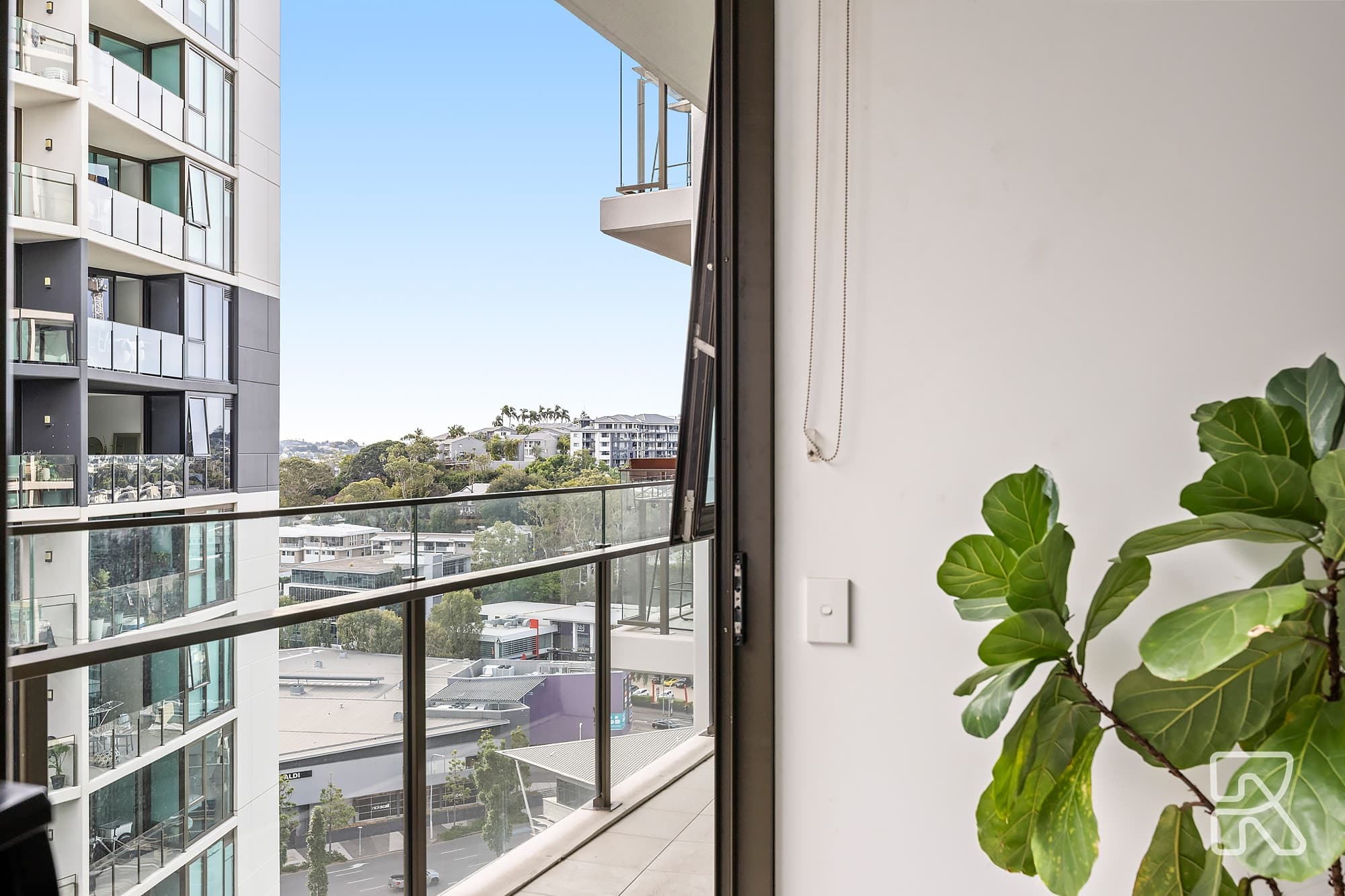 31505/24 Stratton Street, Newstead - Thumbnail 5