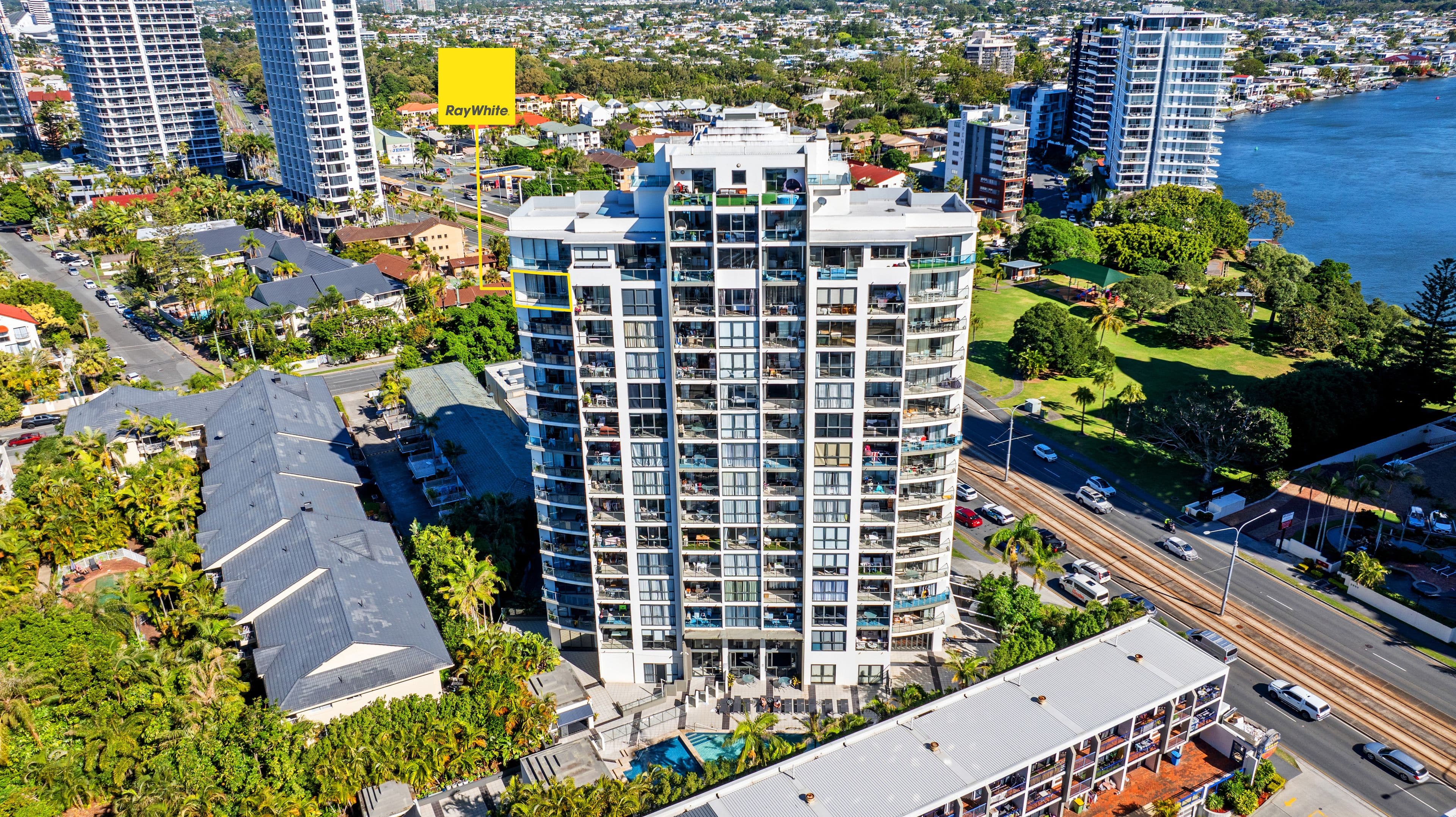 1306/2865 Gold Coast Highway, Surfers Paradise QLD 4217, Surfers Paradise - Thumbnail 2