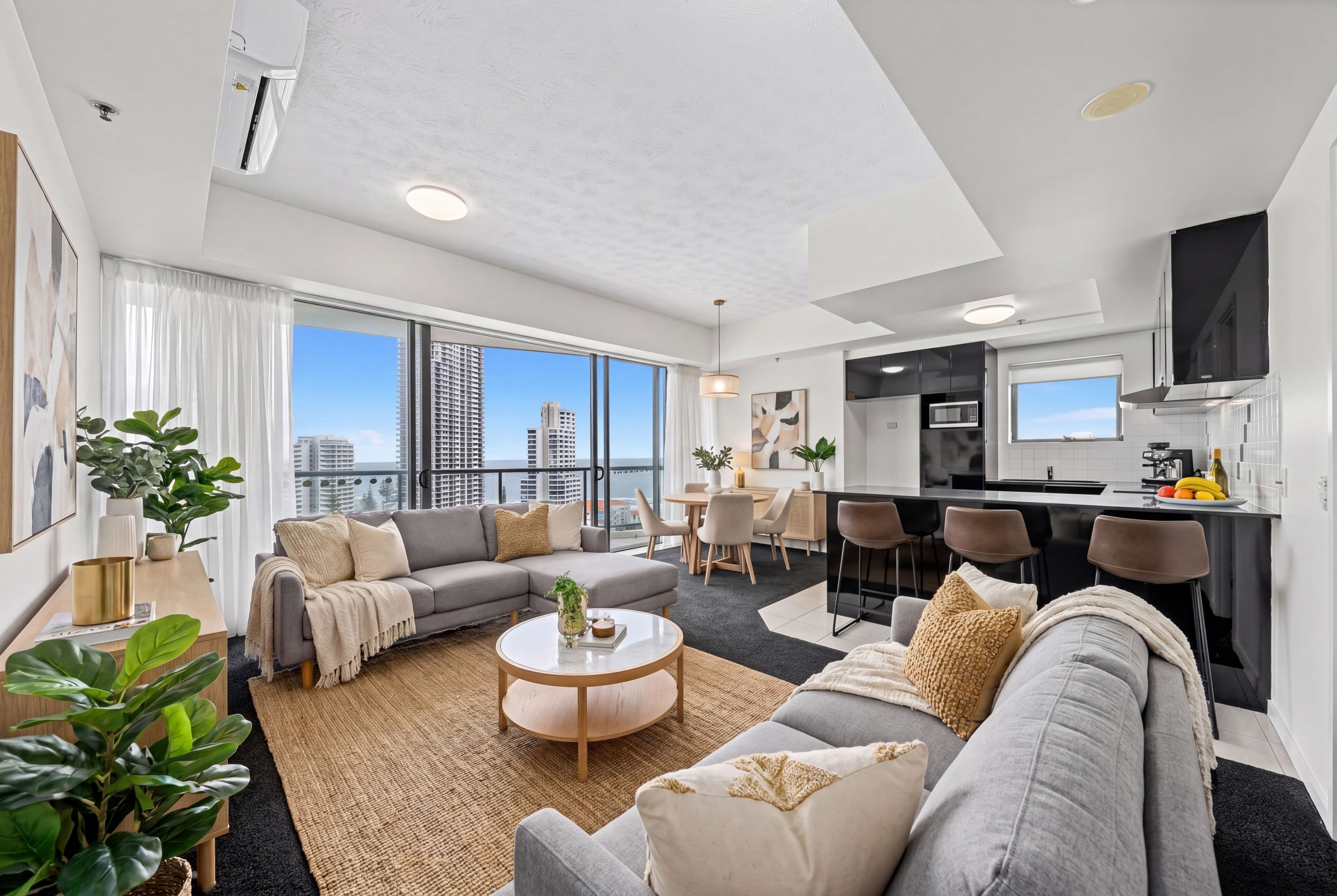1306/2865 Gold Coast Highway, Surfers Paradise QLD 4217, Surfers Paradise - Thumbnail 5