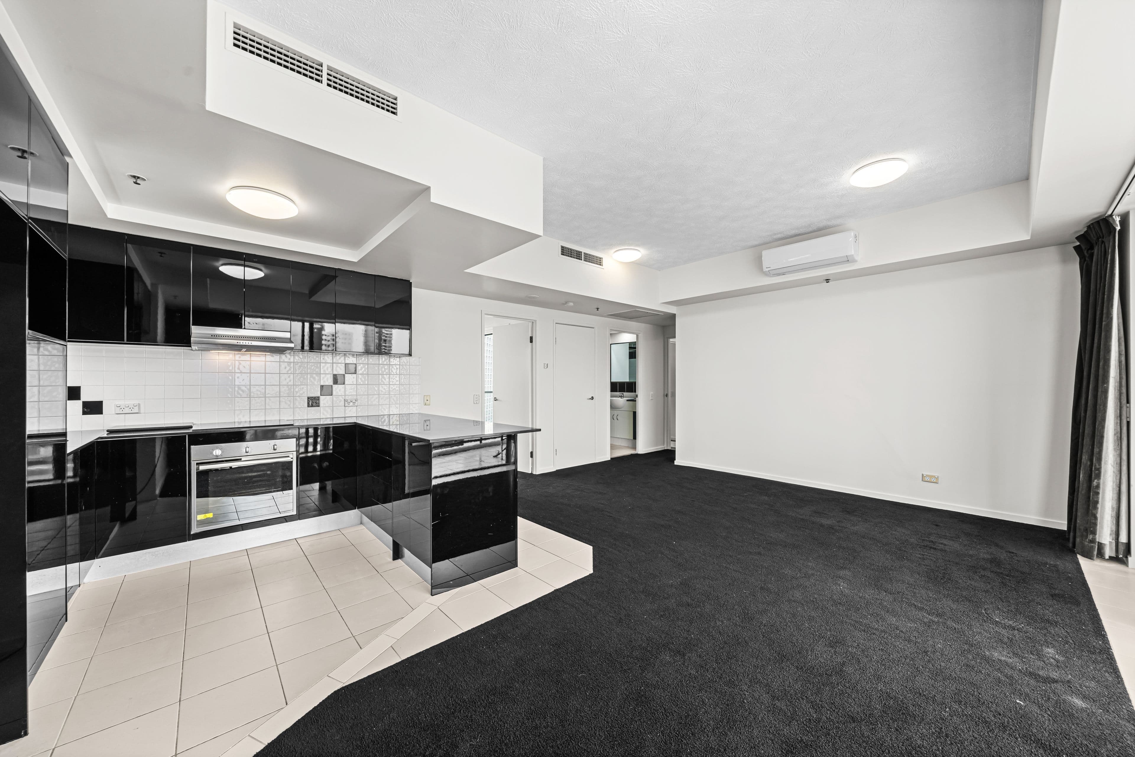 1306/2865 Gold Coast Highway, Surfers Paradise QLD 4217, Surfers Paradise - Thumbnail 8