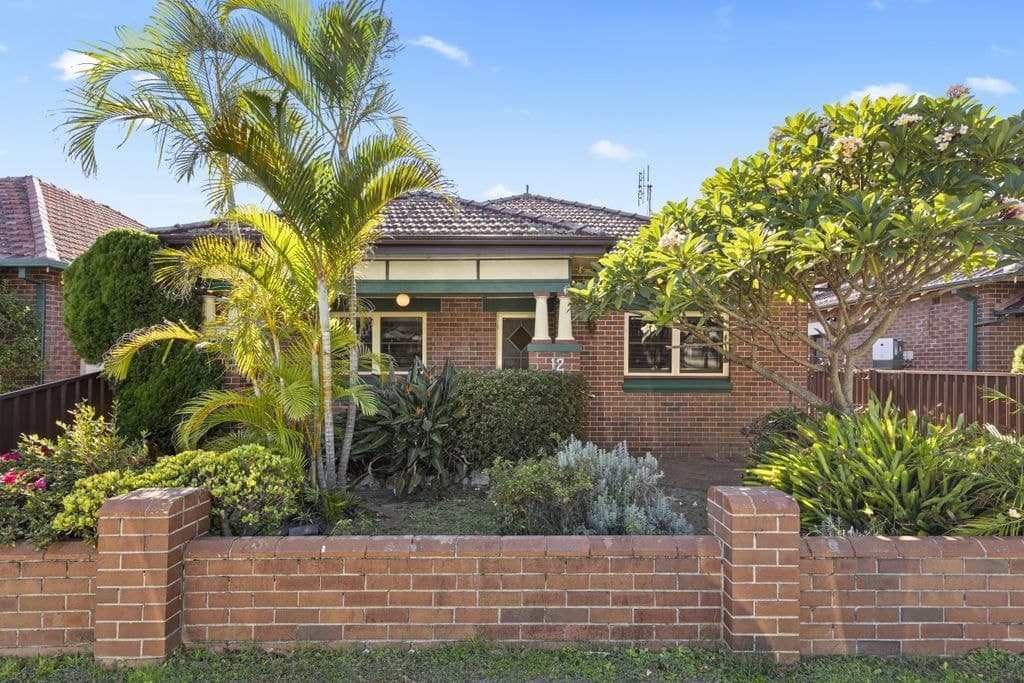 12 Corona Street, Hamilton East - Thumbnail 2