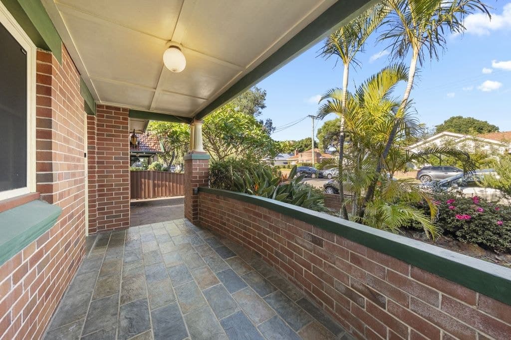 12 Corona Street, Hamilton East - Thumbnail 3