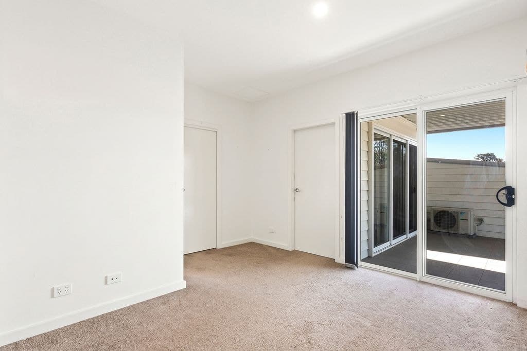 1/15 Reynolds Lane, Oak Flats - Thumbnail 4