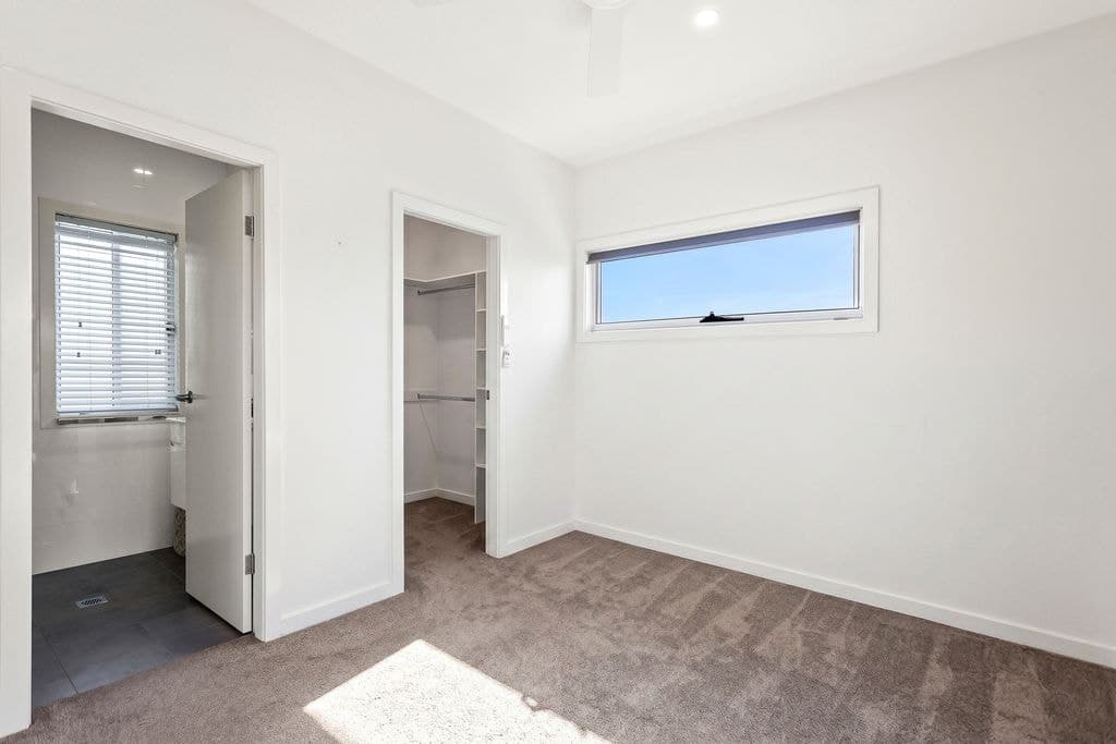1/15 Reynolds Lane, Oak Flats - Thumbnail 5