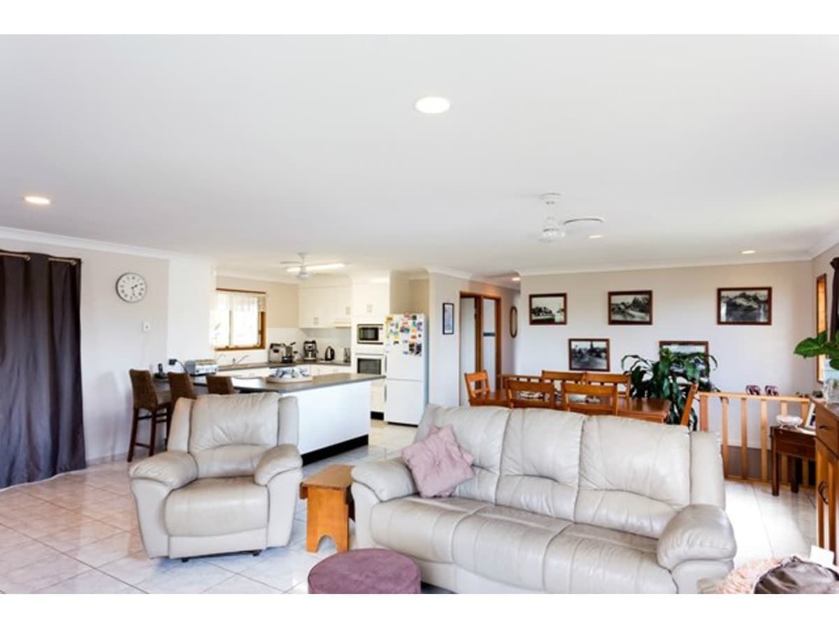 39 Mirrawena Avenue, Bangalee QLD, Bangalee - Thumbnail 6