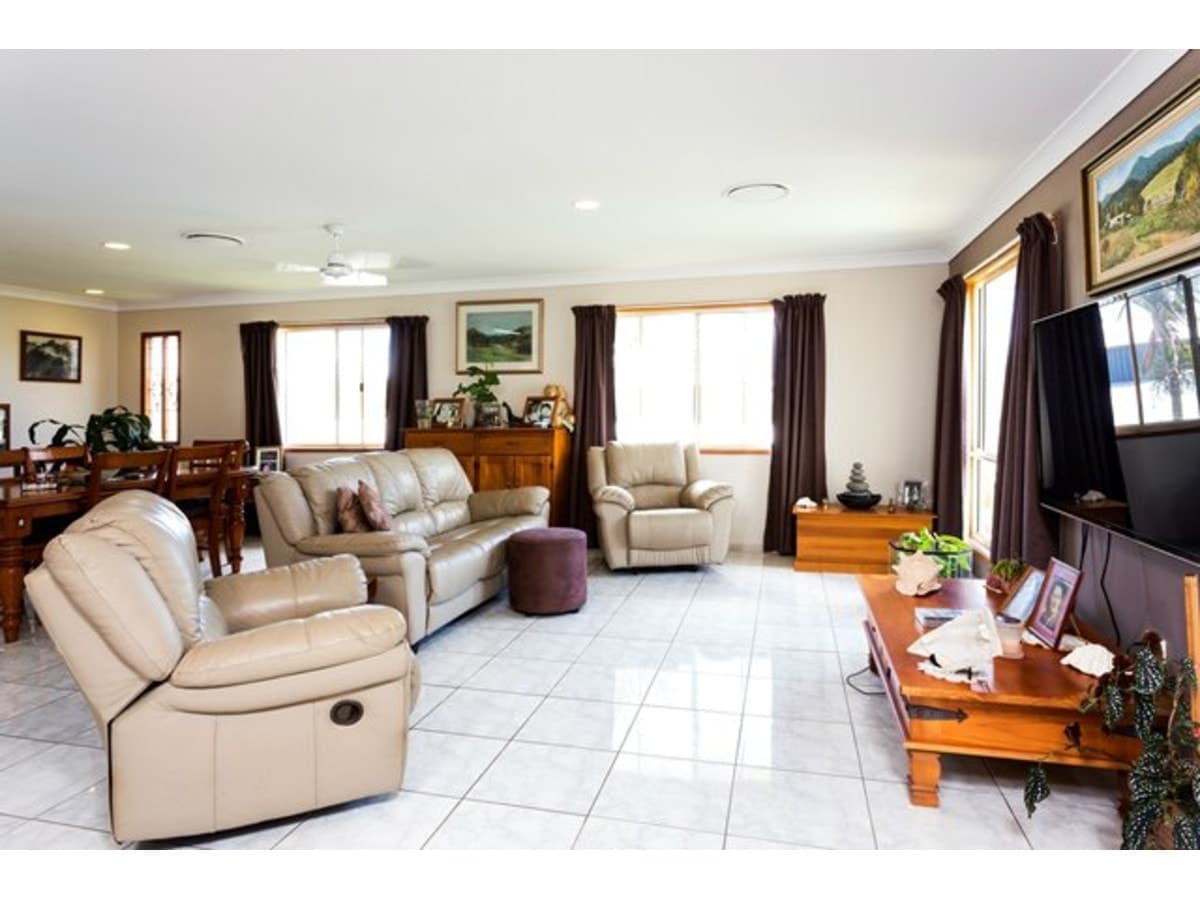 39 Mirrawena Avenue, Bangalee QLD, Bangalee - Thumbnail 8