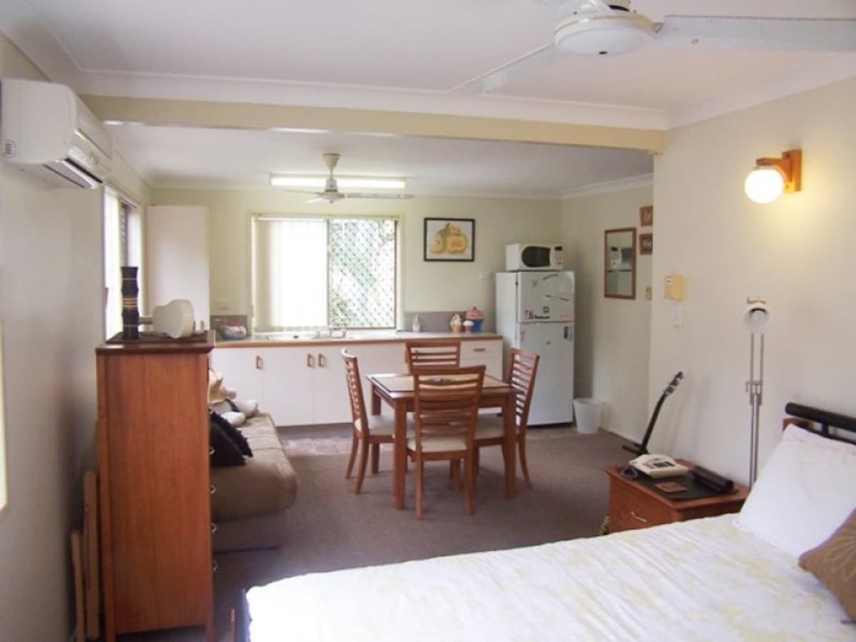 4 Shaw Avenue, Yeppoon QLD, Yeppoon - Thumbnail 7