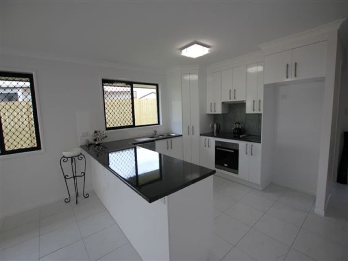 2/6 Osprey Court, Yeppoon QLD, Yeppoon - Thumbnail 2