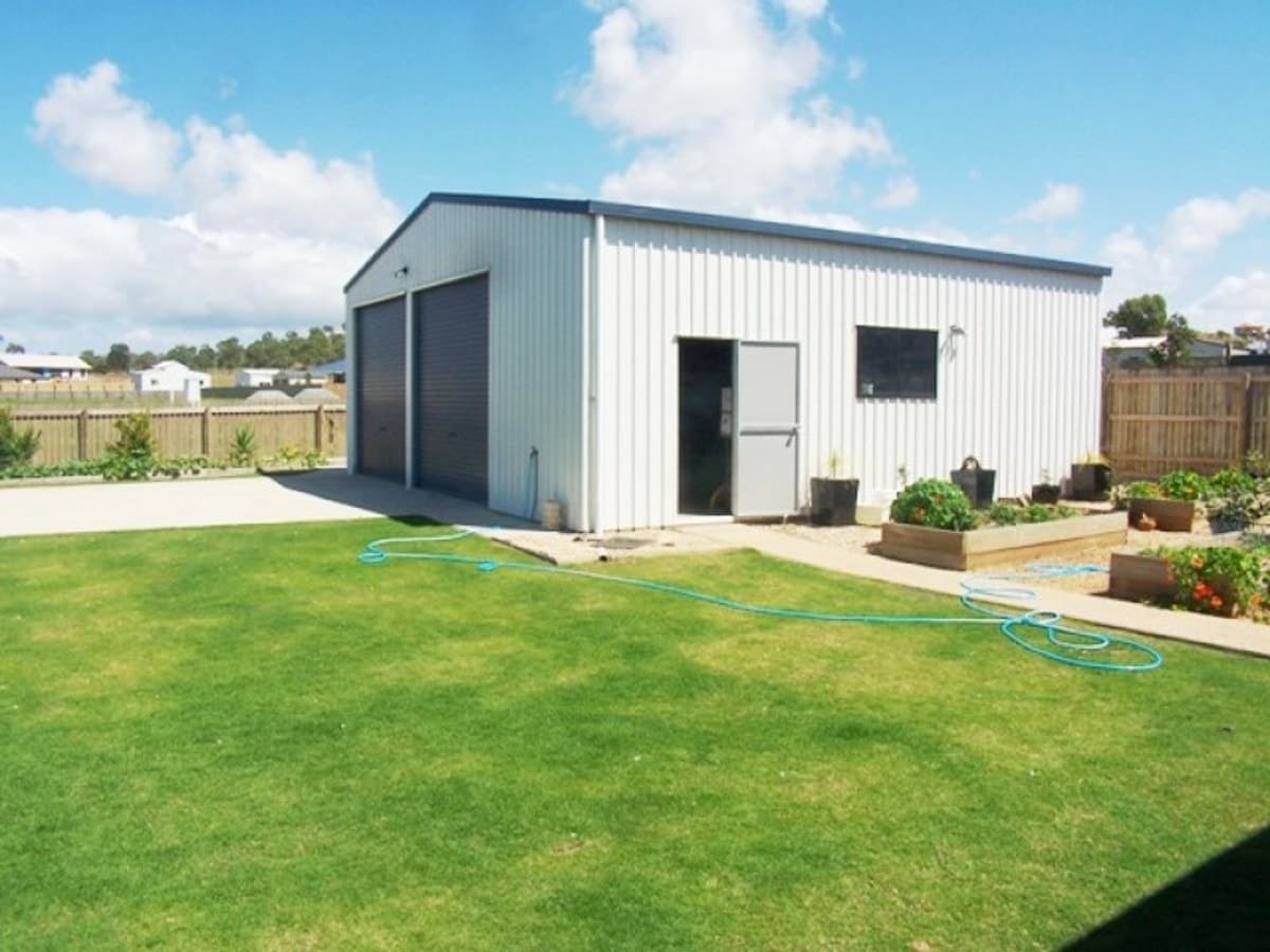 1 Beachley Place, Rosslyn QLD, Rosslyn - Thumbnail 2