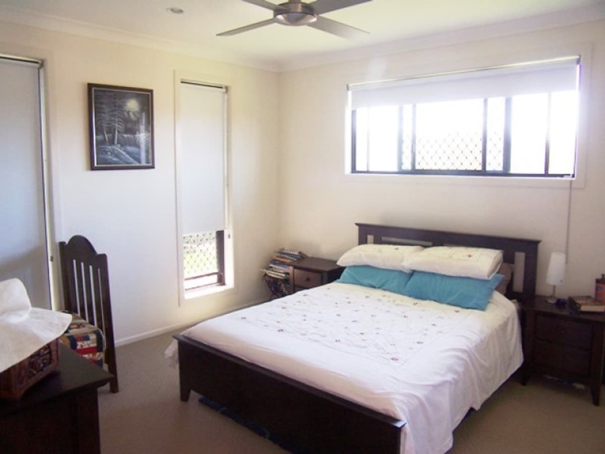 1 Beachley Place, Rosslyn QLD, Rosslyn - Thumbnail 4