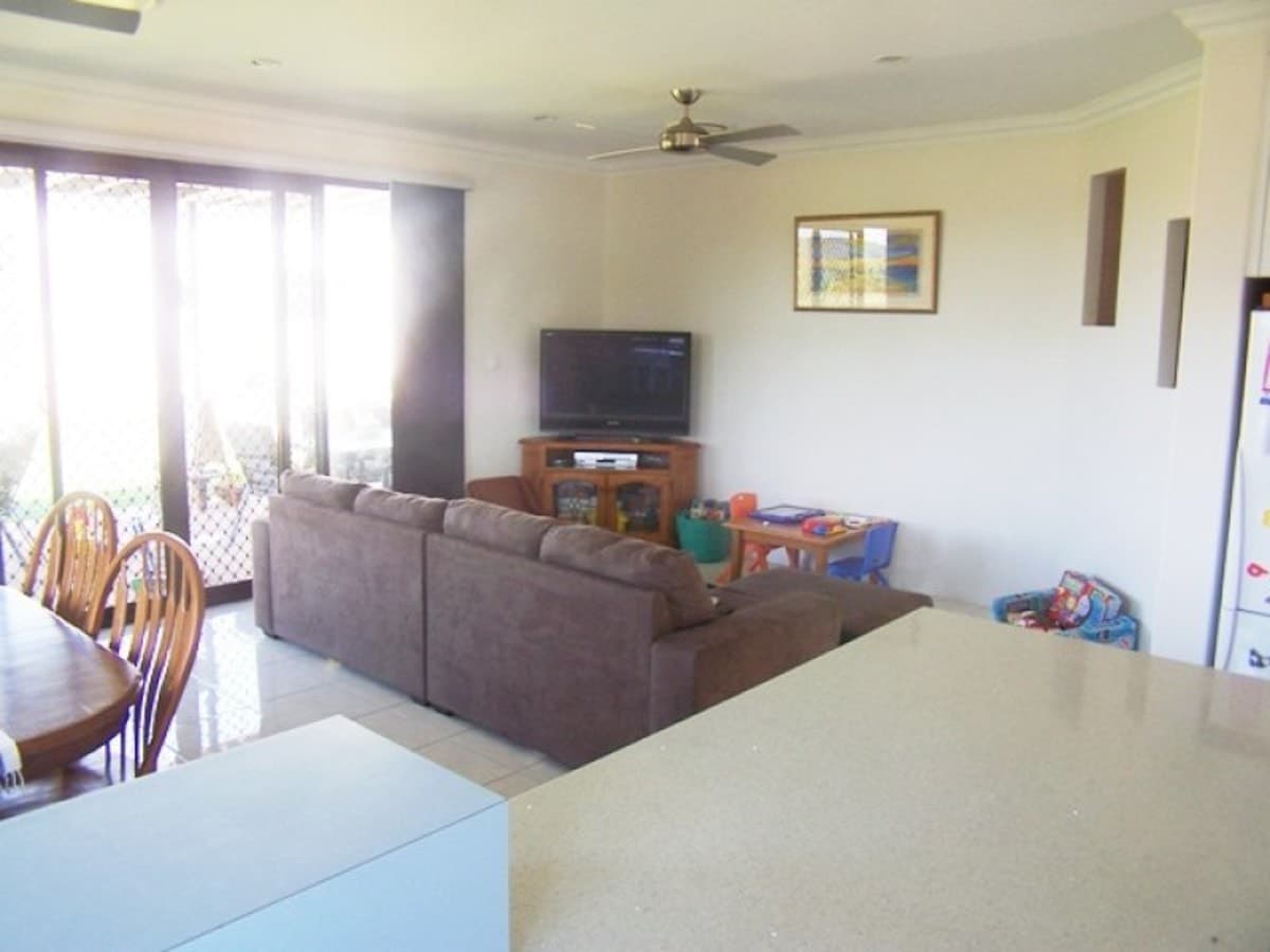 1 Beachley Place, Rosslyn QLD, Rosslyn - Thumbnail 8