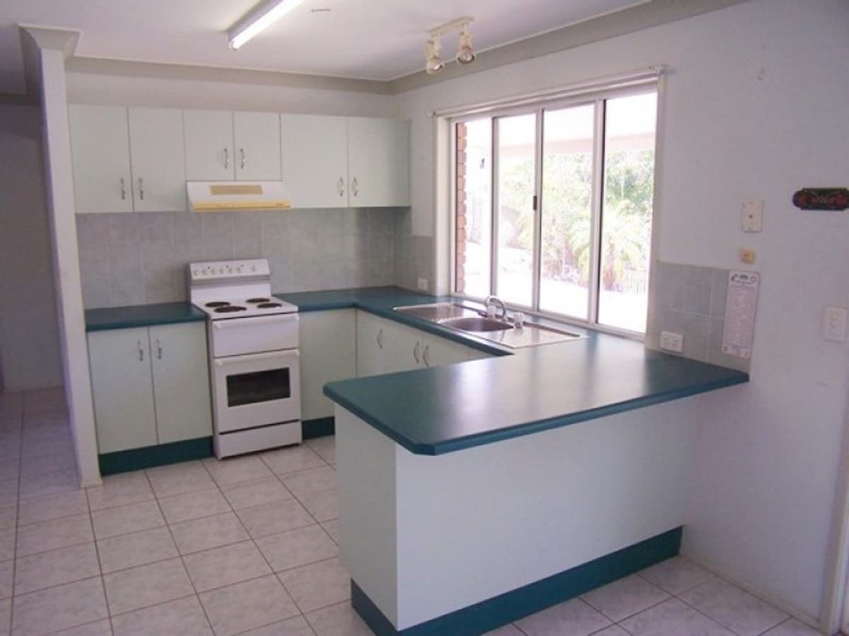4 Megan Place, YEPPOON QLD, Yeppoon - Thumbnail 2