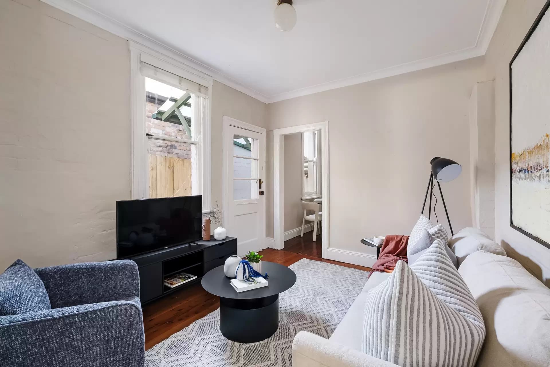 53 Laura Street, Newtown - Thumbnail 4
