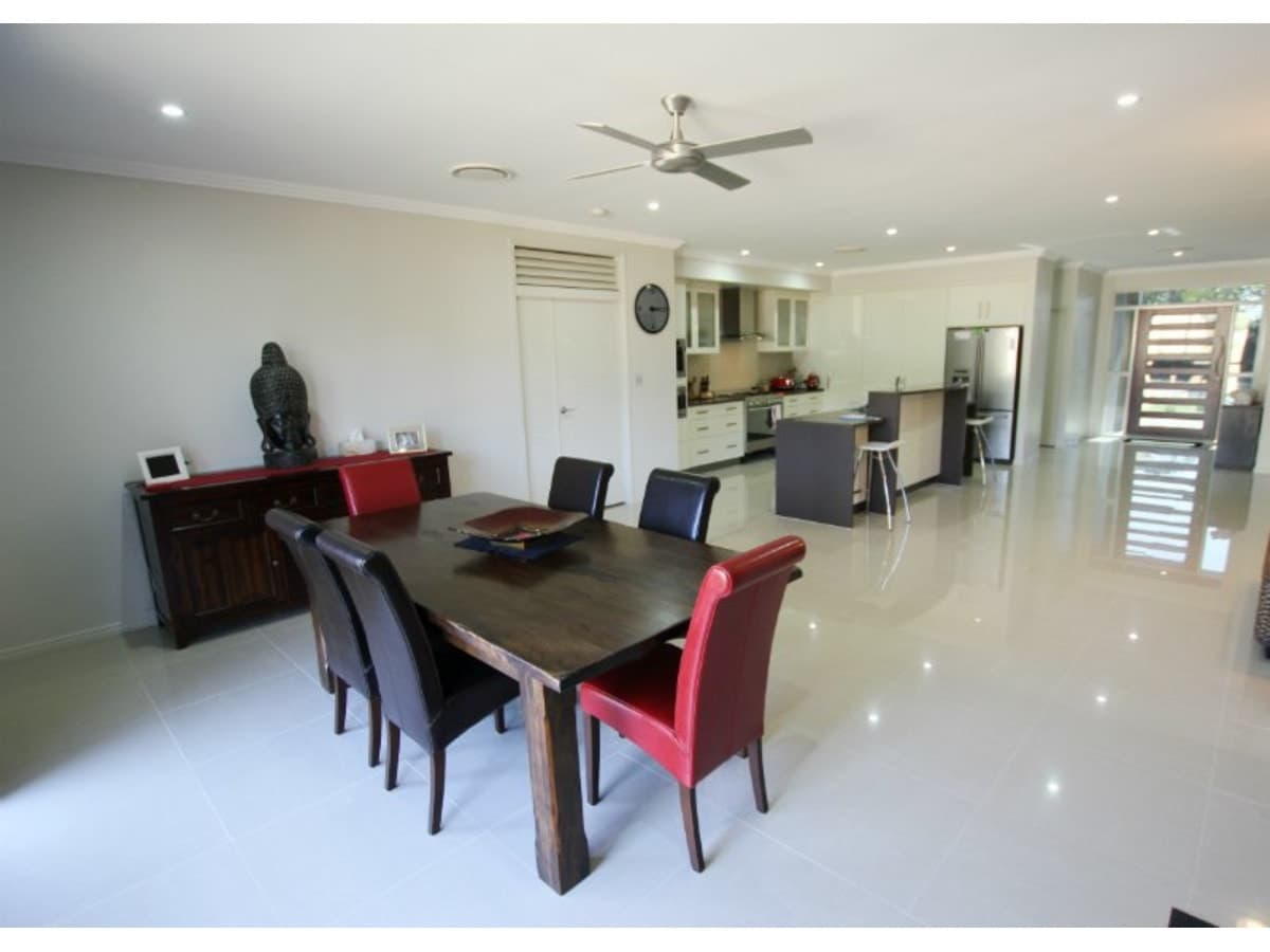 11 Nevallan Drive, BARMARYEE QLD, Barmaryee - Thumbnail 5