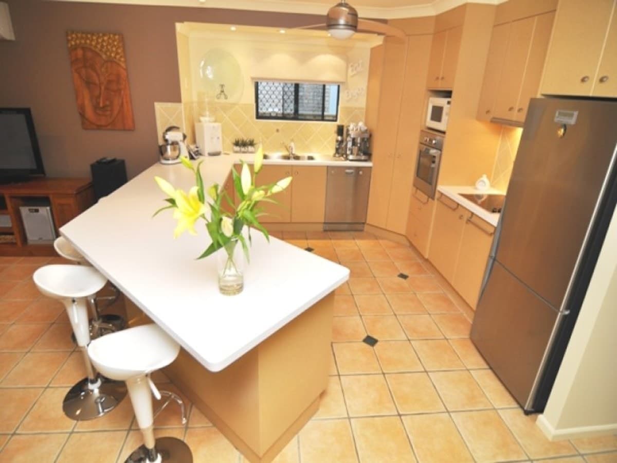 37 Antarctic Street, YEPPOON QLD, Yeppoon - Thumbnail 4
