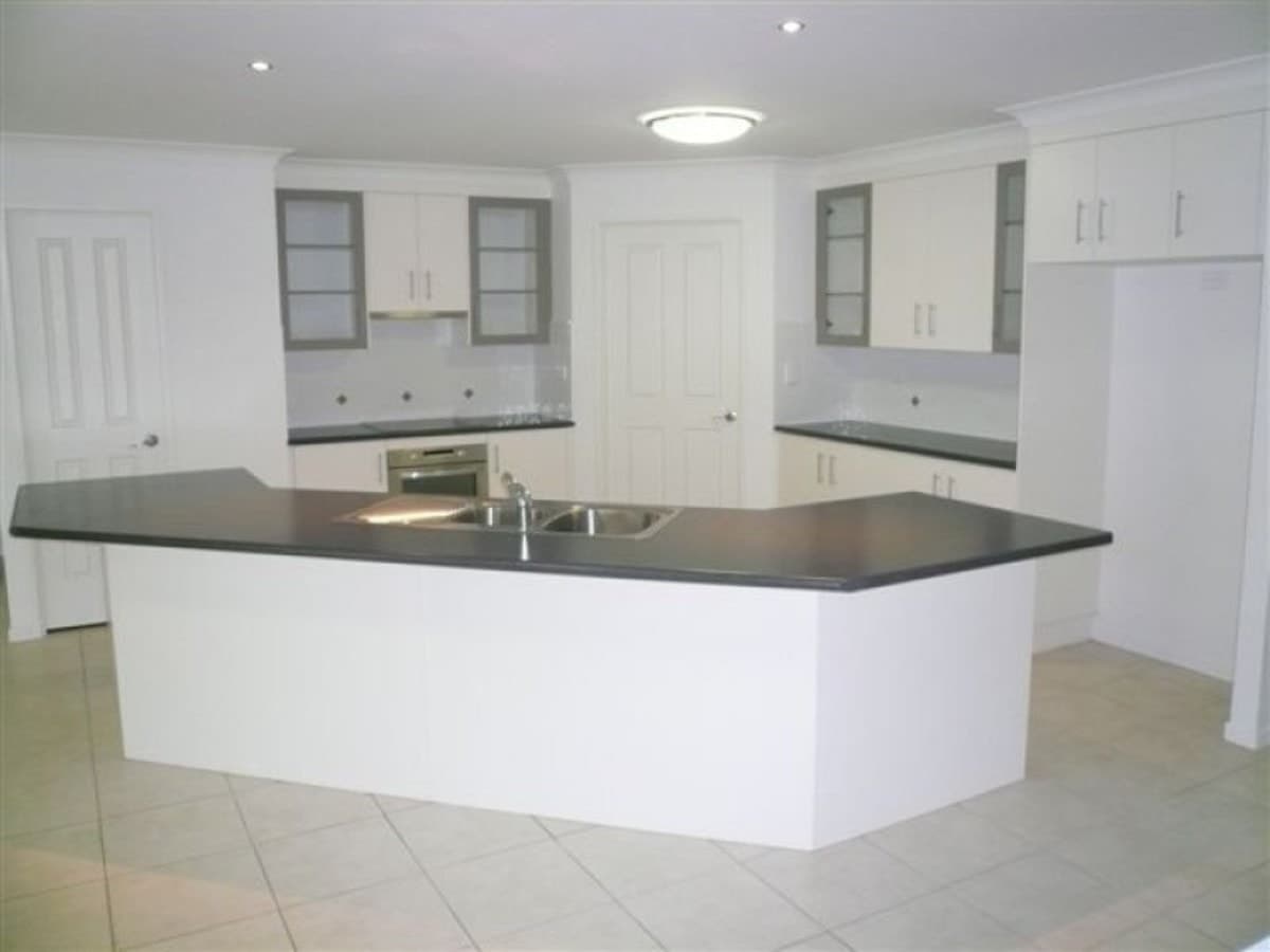 13 Vaglass Street, YEPPOON QLD, Yeppoon - Thumbnail 2
