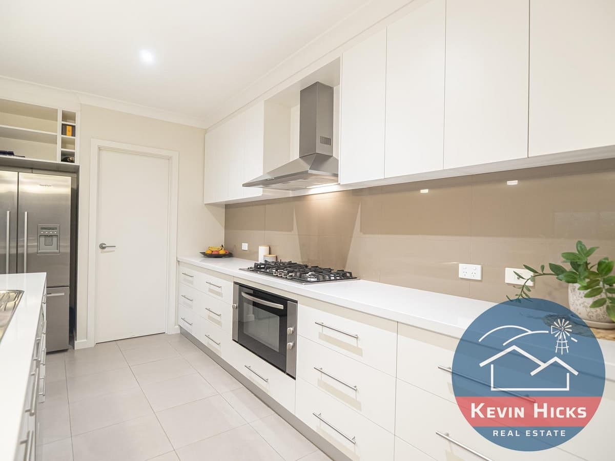 5 Kerang Avenue, KIALLA VIC, Kialla - Thumbnail 8