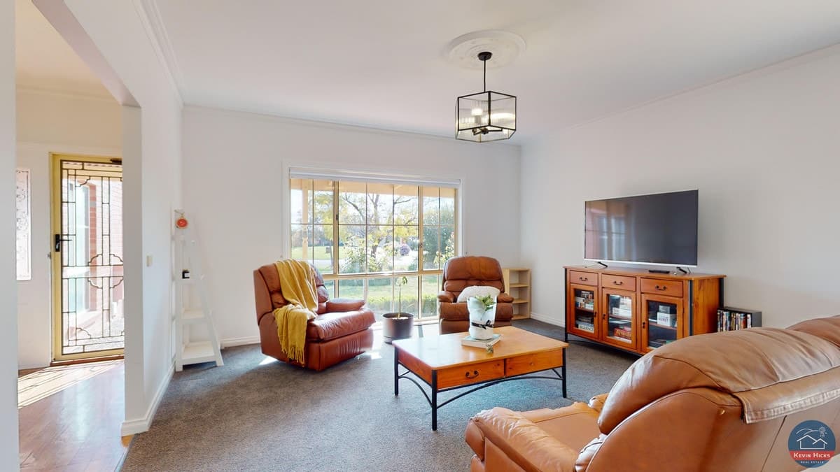 12 Menzies Crescent, SHEPPARTON VIC, Shepparton - Thumbnail 4