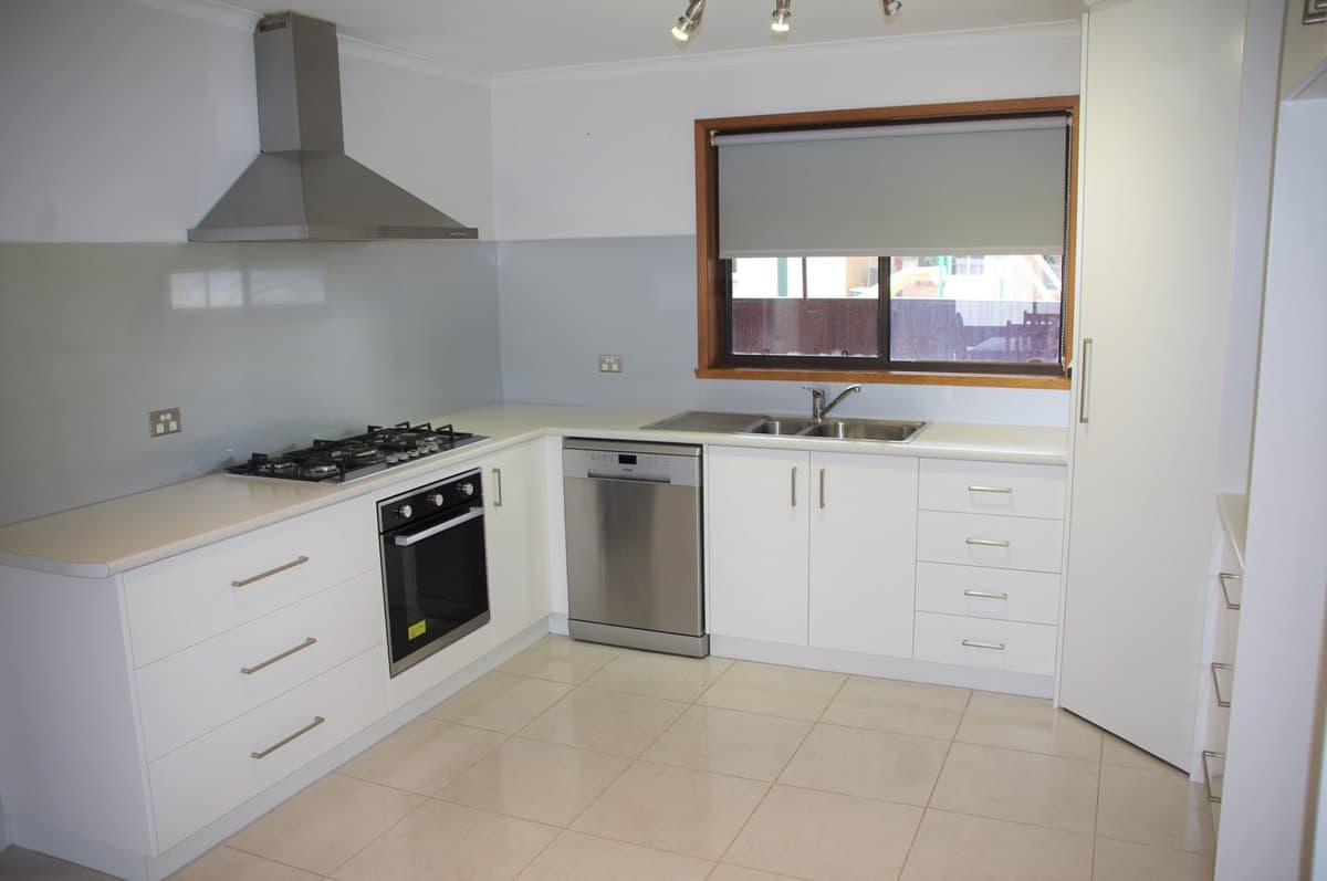 79 Blake Street, NATHALIA VIC, Nathalia - Thumbnail 3
