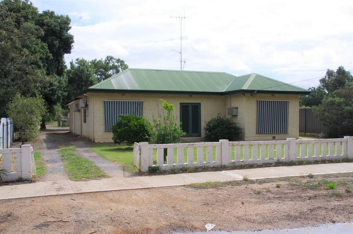 98 Blake Street, NATHALIA VIC, Nathalia - Image 1