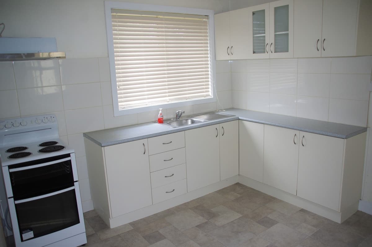 98 Blake Street, NATHALIA VIC, Nathalia - Thumbnail 3