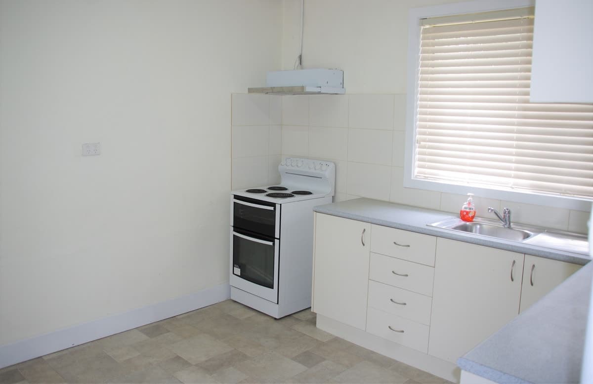 98 Blake Street, NATHALIA VIC, Nathalia - Thumbnail 4