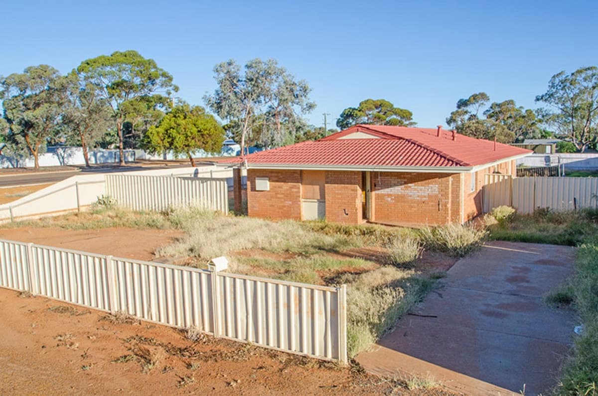 75 Forrest Street, Coolgardie - Image 1