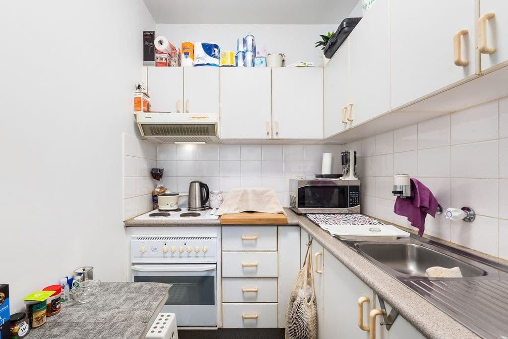 3/22 Kingston Road, Camperdown - Thumbnail 2
