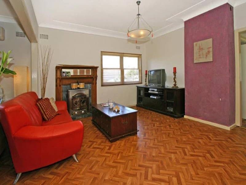 47 Jannali Crescent, Jannali - Thumbnail 2