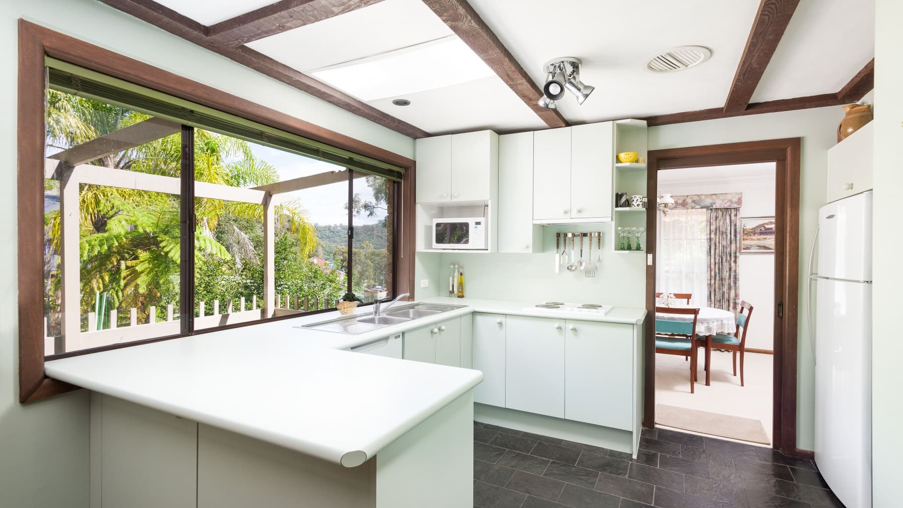 10 Cleveland Place, Bonnet Bay - Thumbnail 3