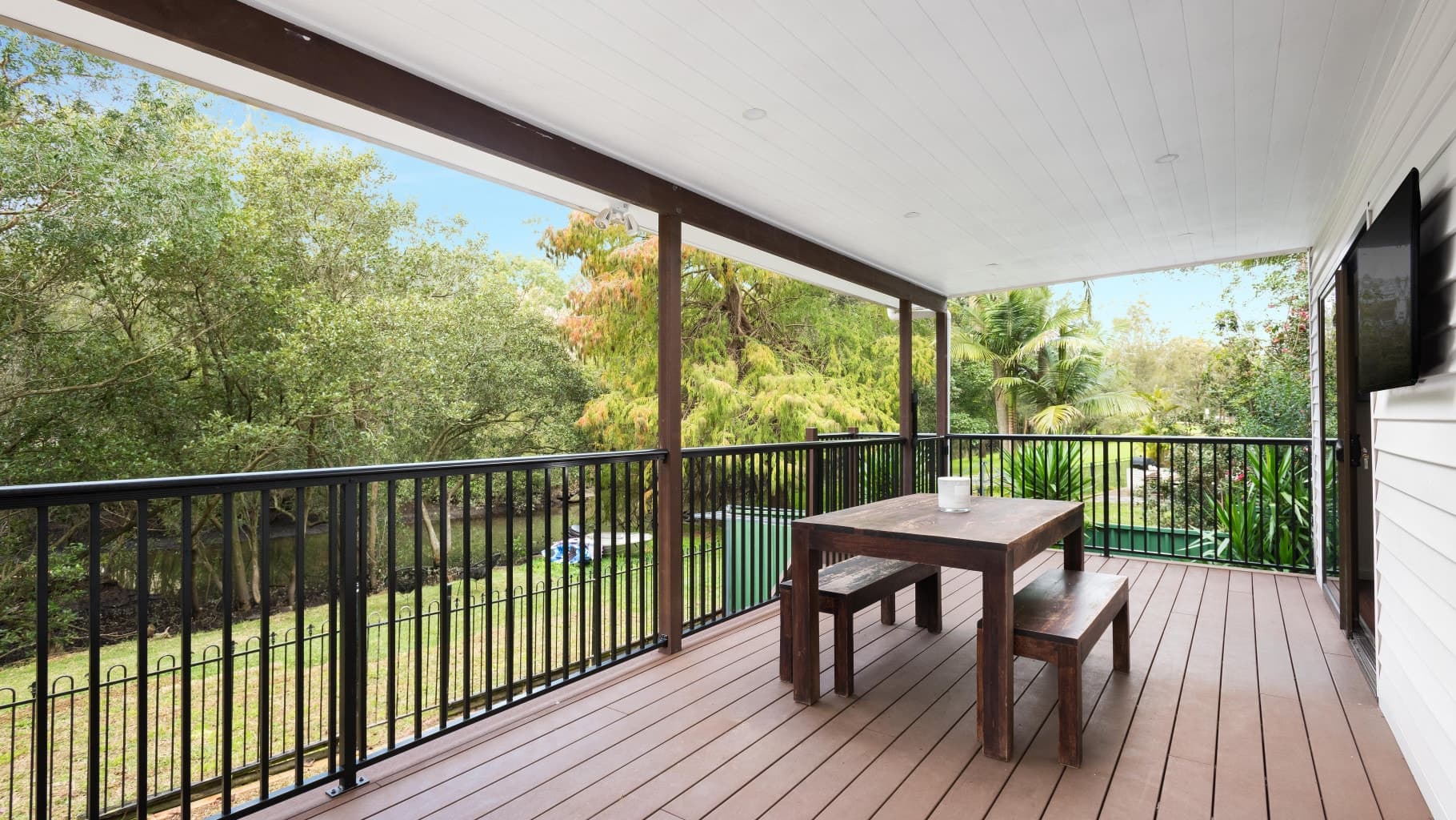 58 Carvers  Road, Oyster Bay - Thumbnail 2