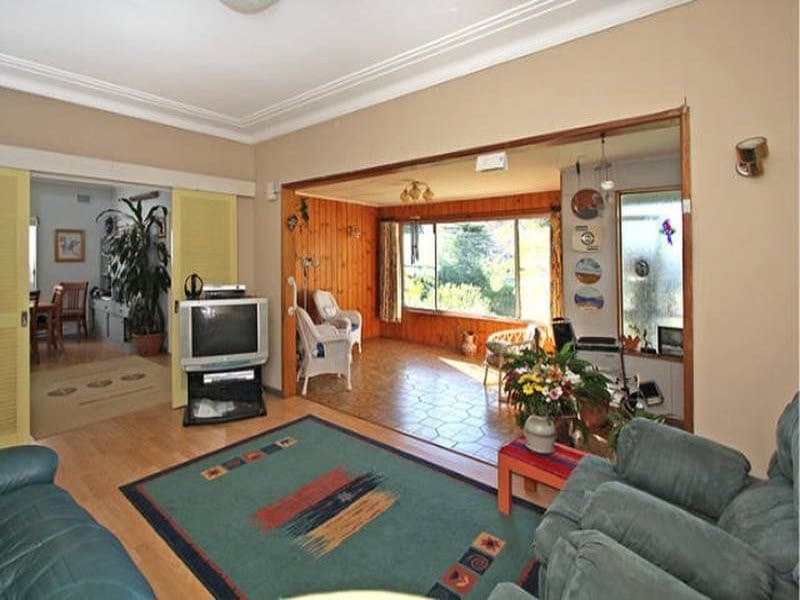 36 Sixth Avenue, Loftus - Thumbnail 5