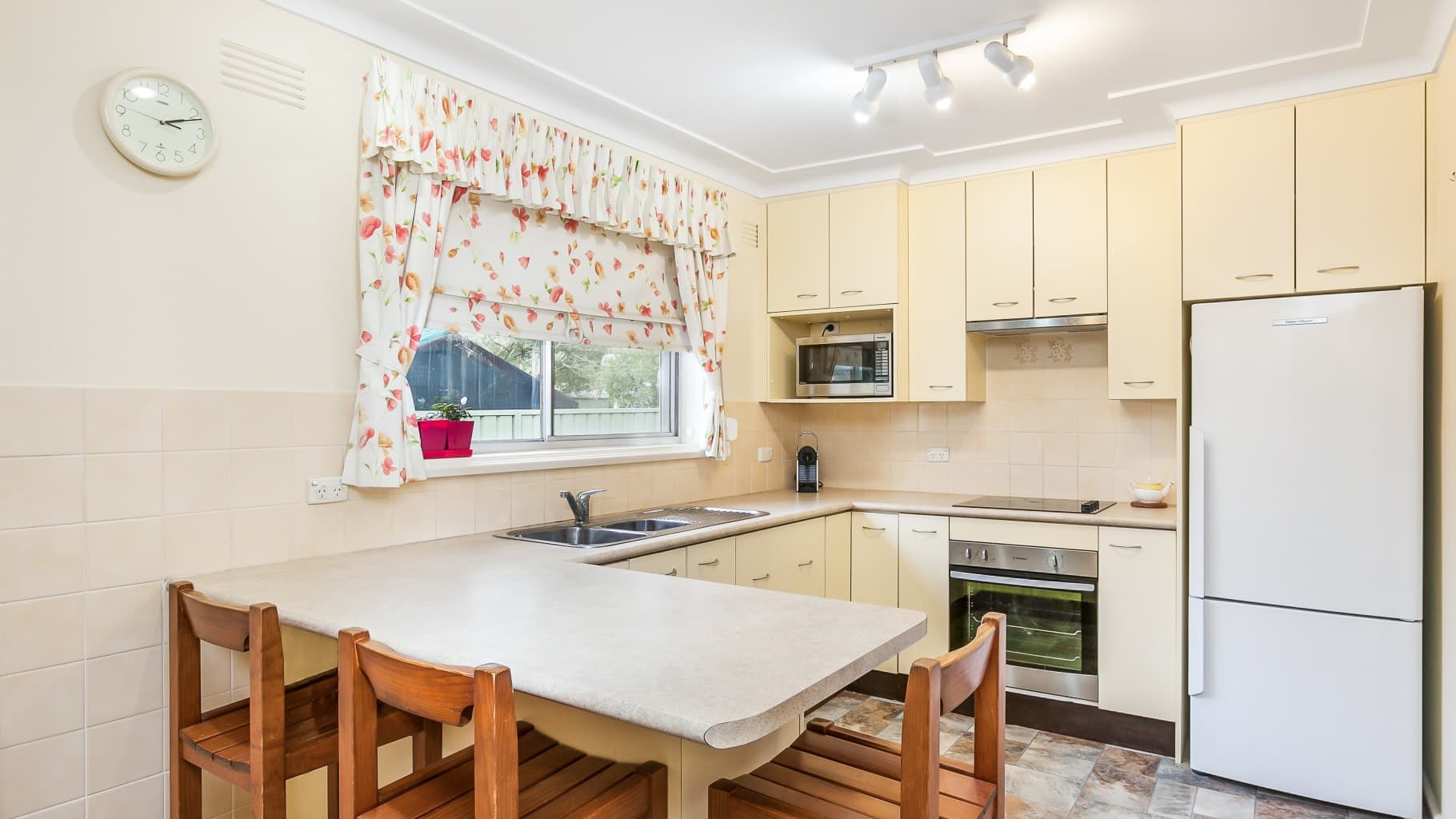 5 Lincoln Crescent, Bonnet Bay - Thumbnail 4