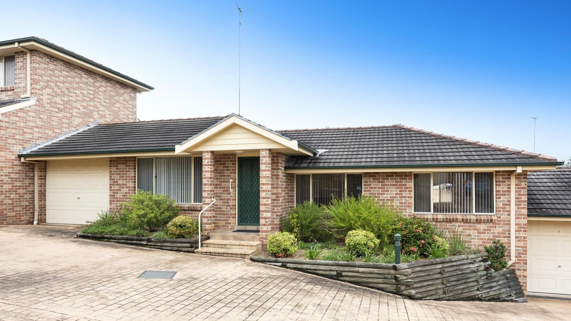 8/91-95 Wattle Road, Jannali - Image 1
